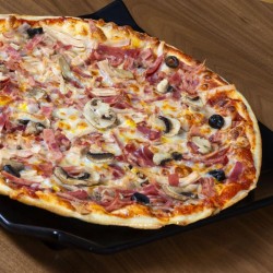 1693828405-h-250-italian-pizza-mix-lover-bacon-e1646744475517.jpg